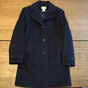 LLBean Classic Navy Peacoat - great condition Size 6 women’s